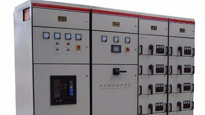 低壓控制柜冷熱交替如何適應？